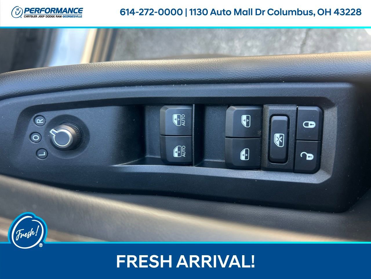 Used 2021 Jeep Grand Cherokee L Laredo w/ Luxury Tech Group I AWD/4WD image 17