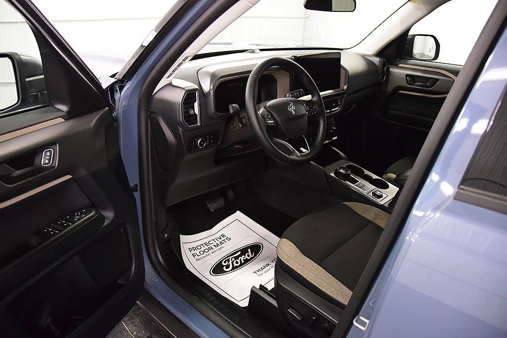 Used 2025 Ford Bronco Sport Big Bend w/ Convenience Package image 14
