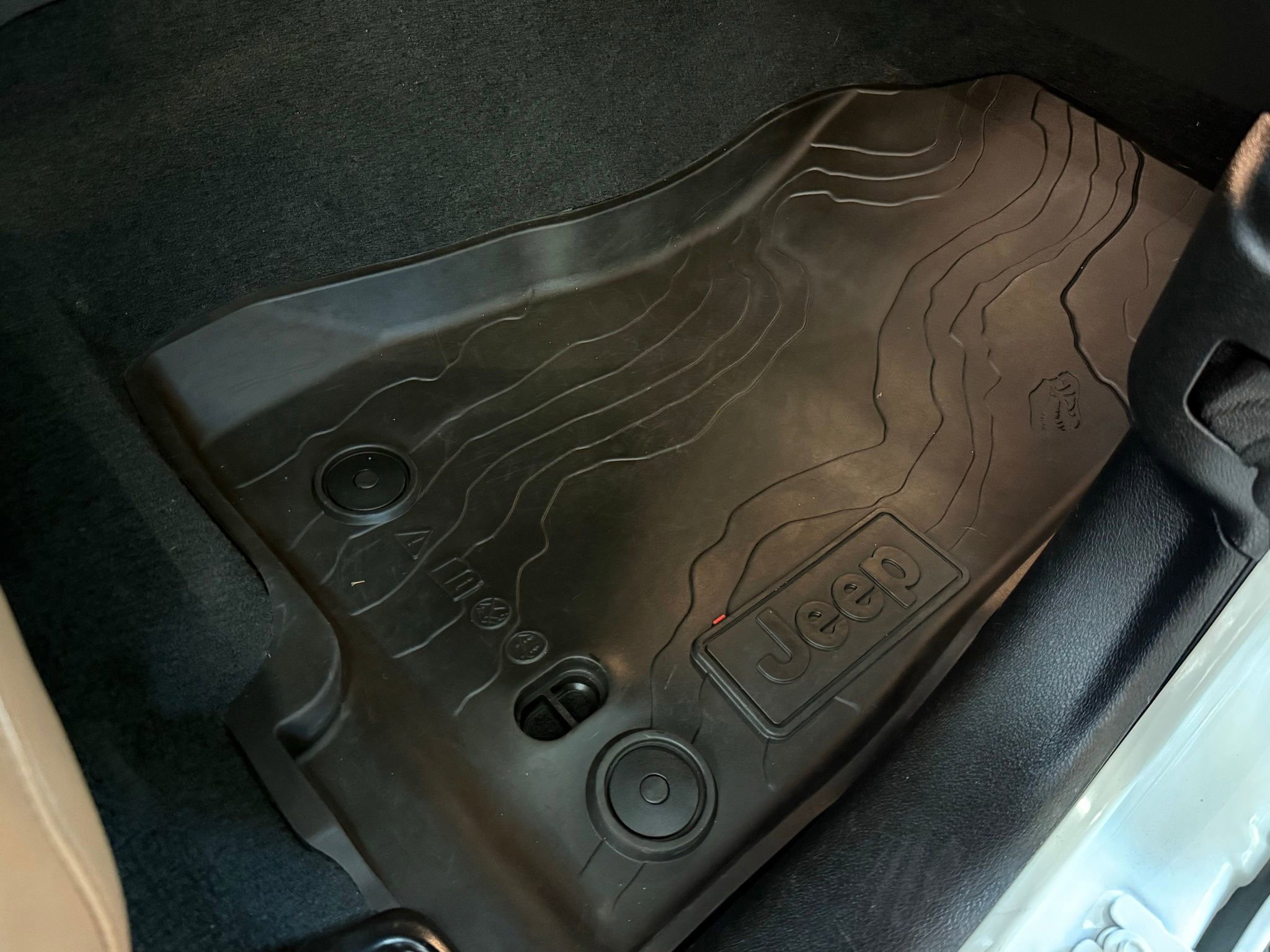 Used 2022 Jeep Wrangler Unlimited Sahara w/ Cold Weather Group image 24