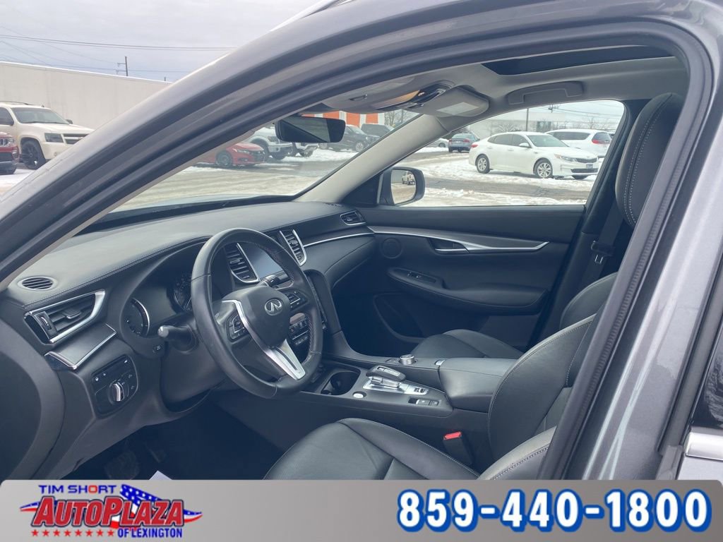 Used 2023 INFINITI QX50 Luxe image 2