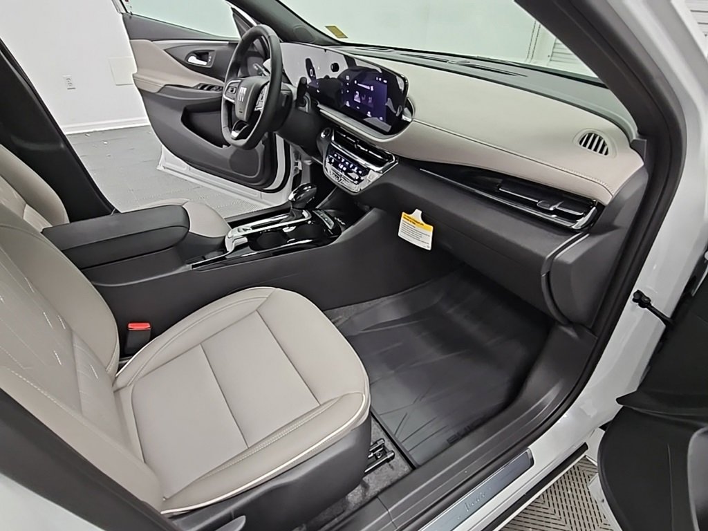 New 2025 Buick Envista Avenir image 35