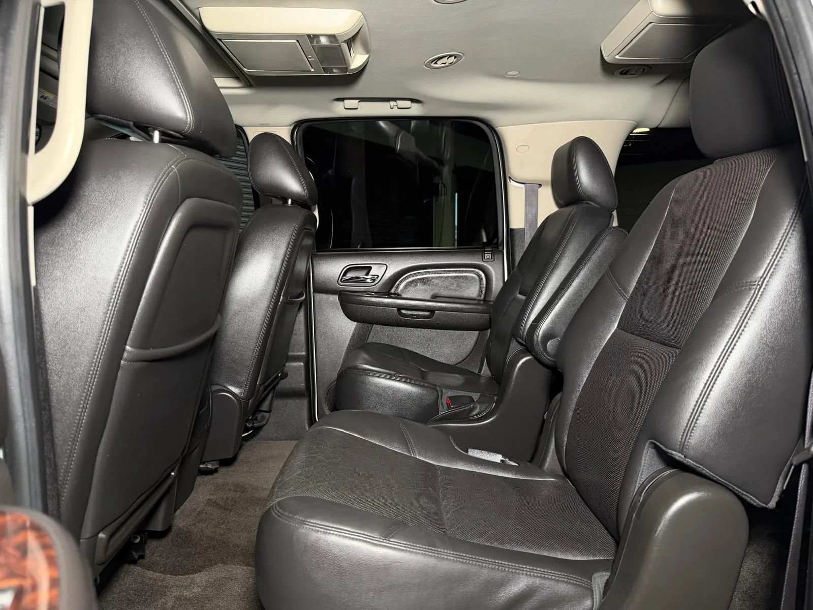 Used 2012 GMC Yukon XL Denali RWD image 22