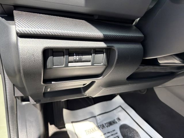 Used 2025 Subaru Crosstrek 2.5i Limited AWD/4WD image 17