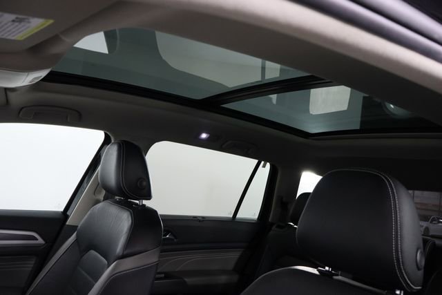 Used 2022 Volkswagen Atlas SEL Premium image 27