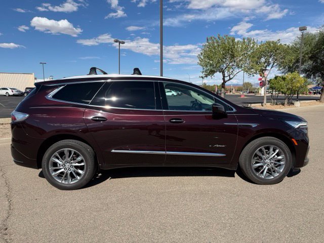Used 2023 Buick Enclave Avenir w/ Avenir Technology Package AWD/4WD image 4
