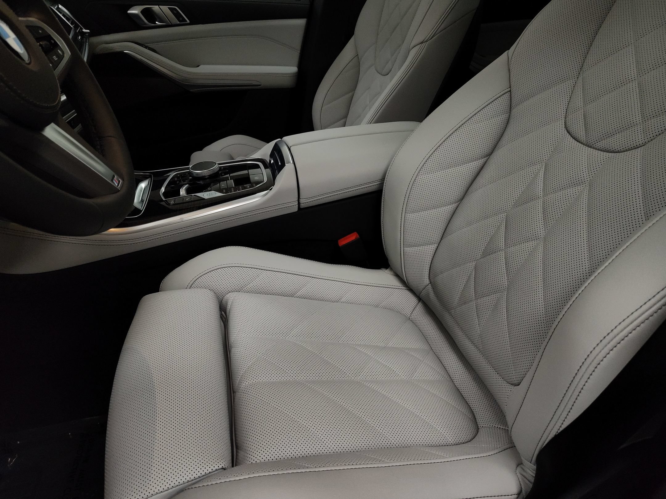 Used 2026 BMW X5 xDrive40i w/ M Sport Package AWD/4WD image 24