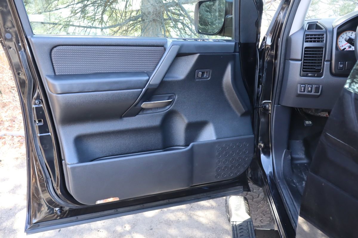 Used 2014 Nissan Titan PRO-4X image 23