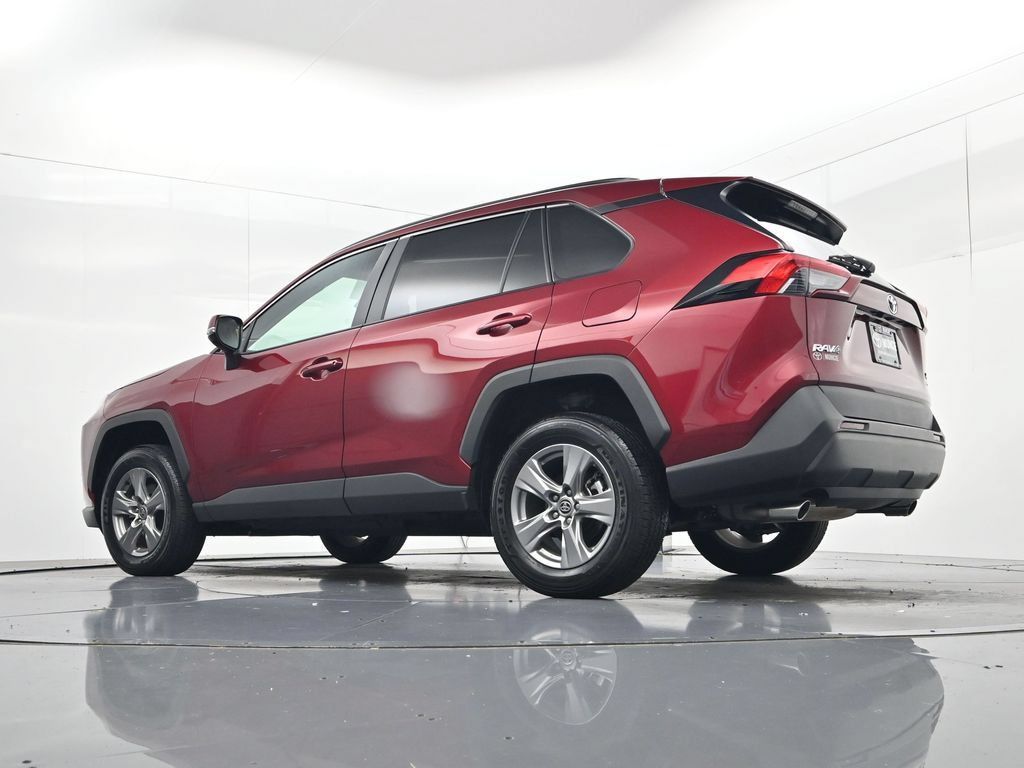 Used 2025 Toyota RAV4 XLE AWD/4WD image 48