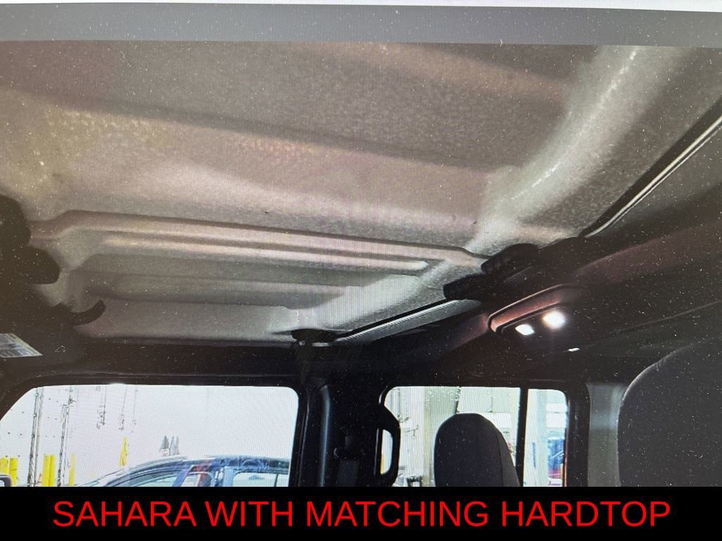 Used 2025 Jeep Wrangler Unlimited Sahara AWD/4WD image 21