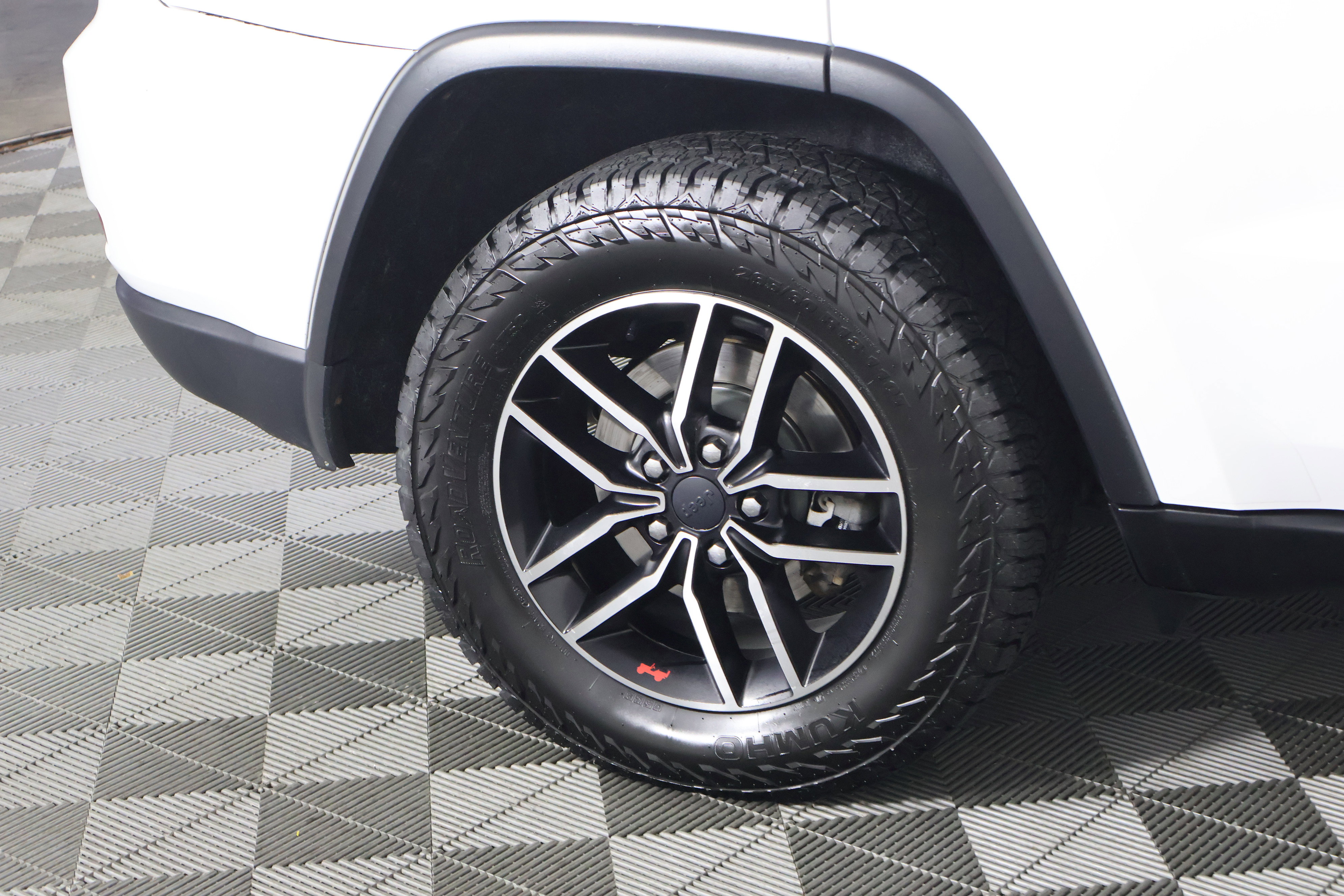 Used 2020 Jeep Grand Cherokee Trailhawk w/ Trailhawk Luxury Group image 56