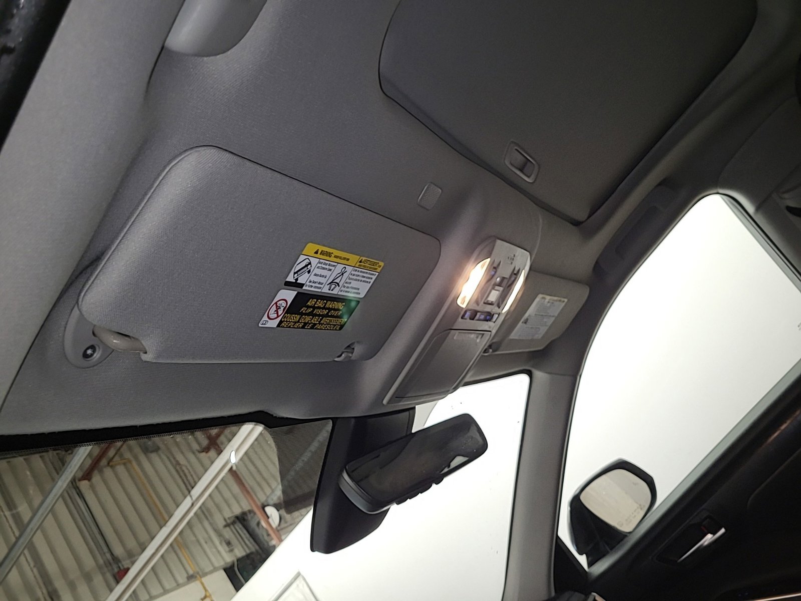 Used 2021 Toyota Highlander XLE image 5