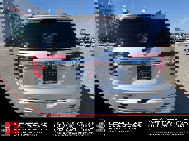 Used 2020 GMC Acadia Denali w/ Trailering Package image 10