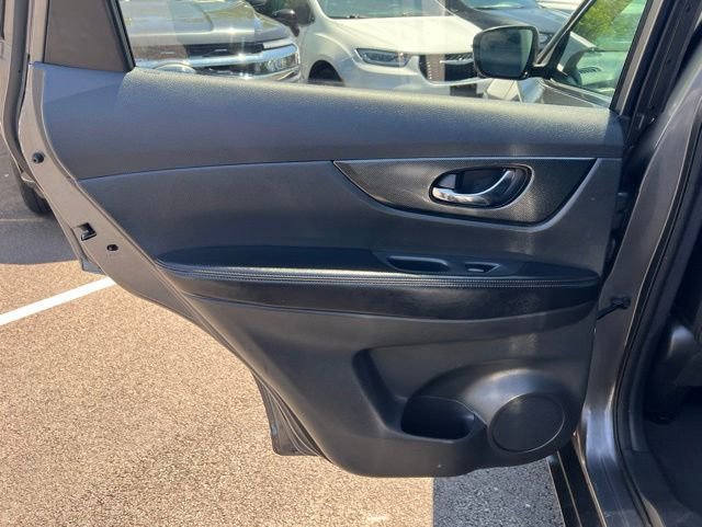 Used 2016 Nissan Rogue SL w/ SL Premium Package AWD/4WD image 12