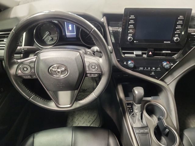 Used 2022 Toyota Camry SE w/ Convenience Package FWD image 11