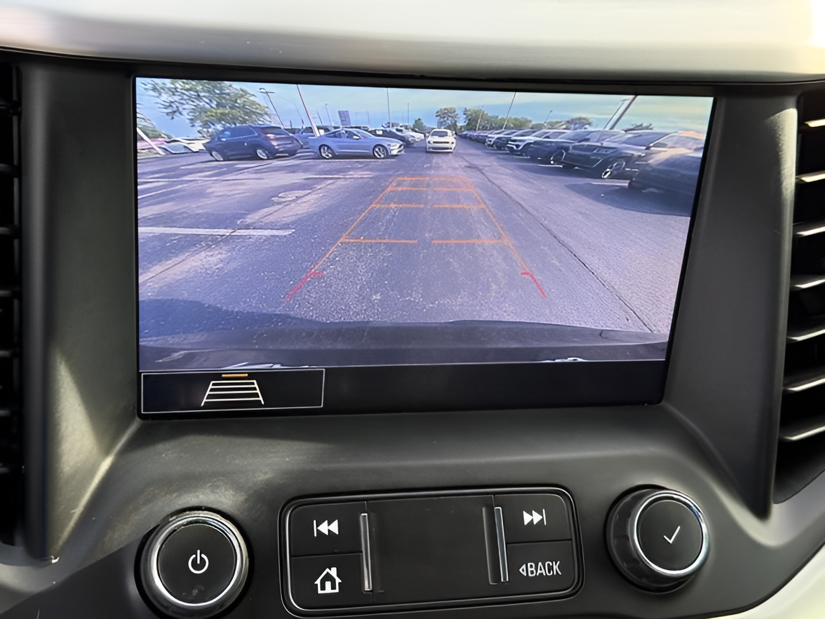 Used 2020 GMC Acadia SLT FWD image 26