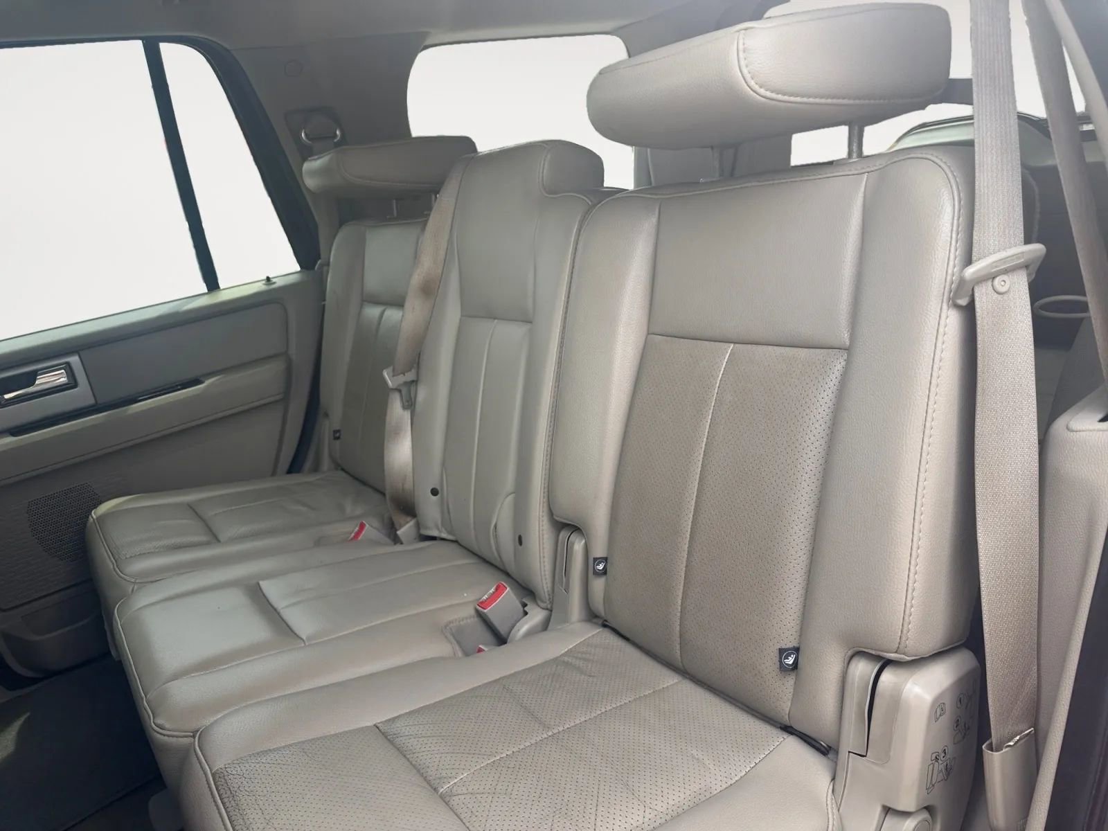 Used 2014 Ford Expedition Limited AWD/4WD image 13