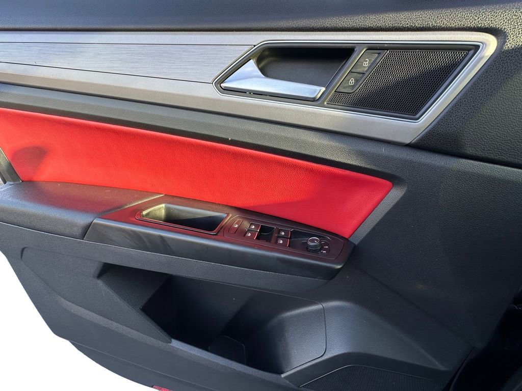 Used 2018 Volkswagen Atlas S image 11