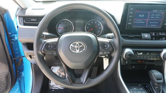 Used 2019 Toyota RAV4 LE image 27