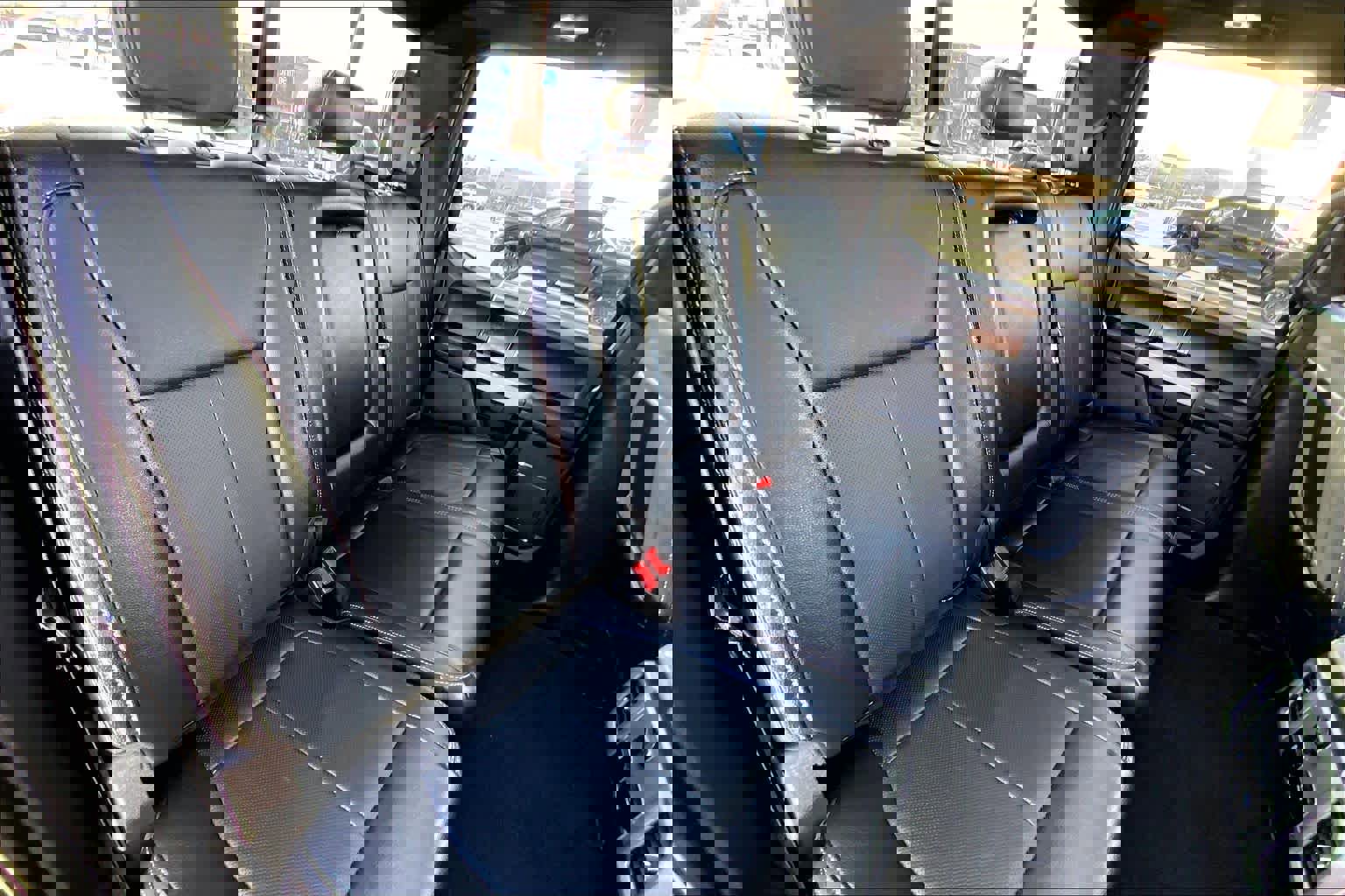 Used 2022 Ford F250 Lariat w/ Tremor Off-Road Package image 16