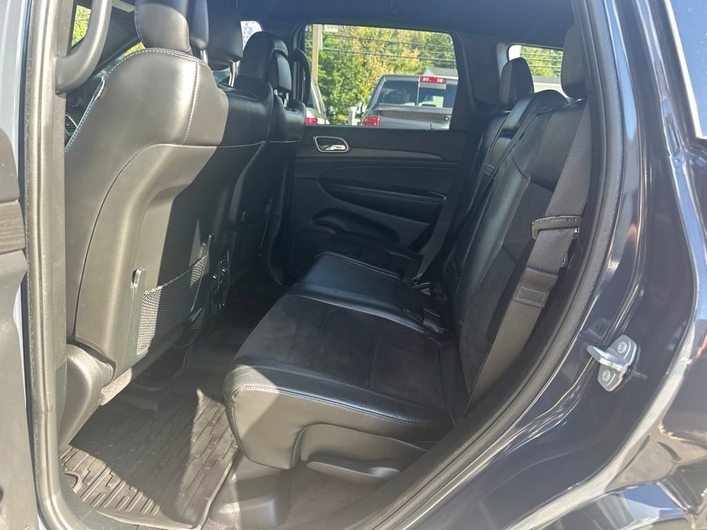 Used 2017 Jeep Grand Cherokee Altitude AWD/4WD image 31