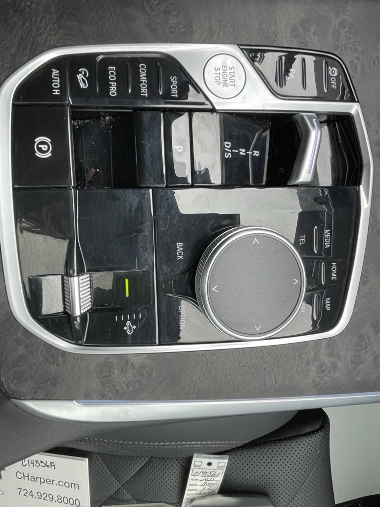 Used 2025 BMW X7 xDrive40i w/ M Sport Package image 51