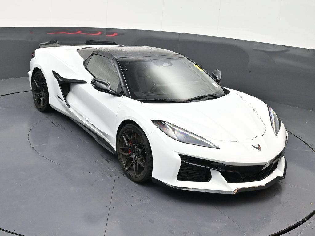 Used 2026 Chevrolet Corvette Z06 RWD image 18
