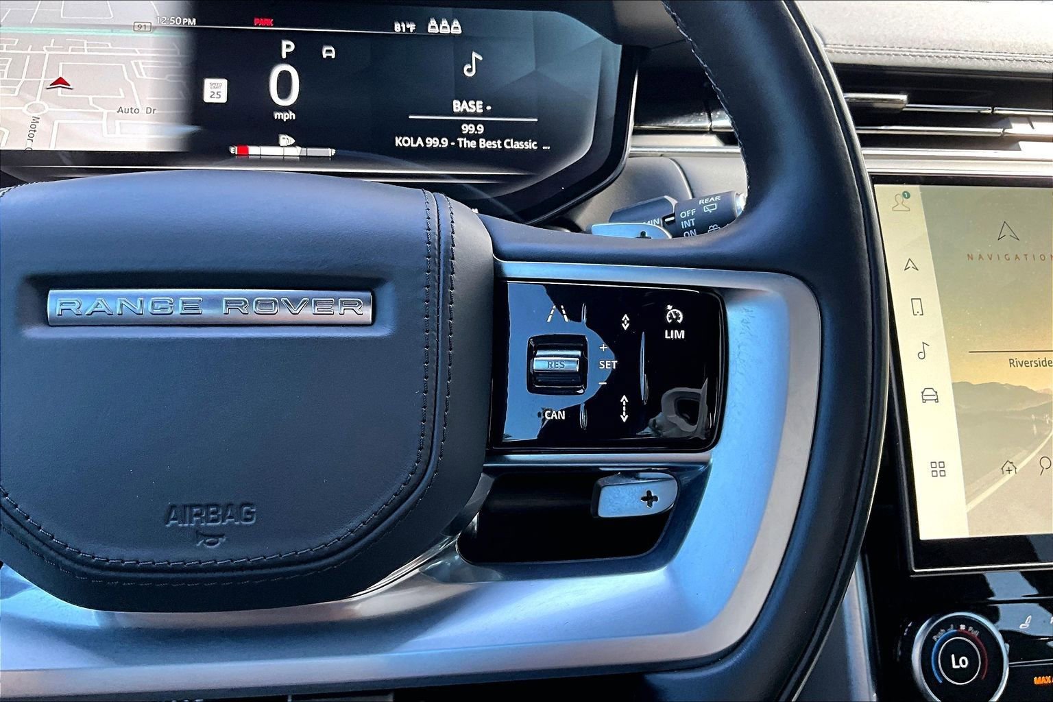 Certified 2023 Land Rover Range Rover SE AWD/4WD image 19