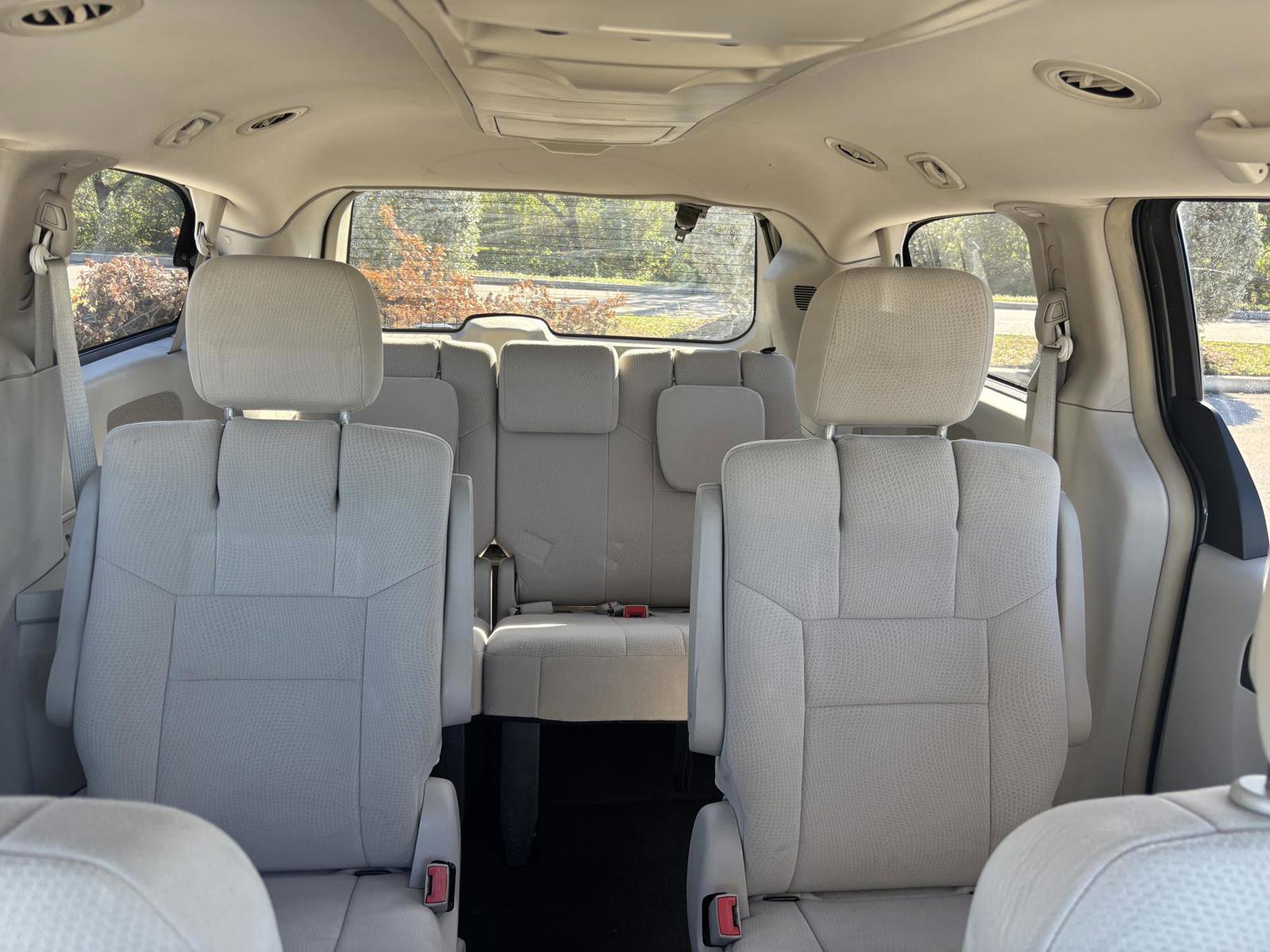 Used 2011 Chrysler Town & Country Touring w/ Security Group image 19