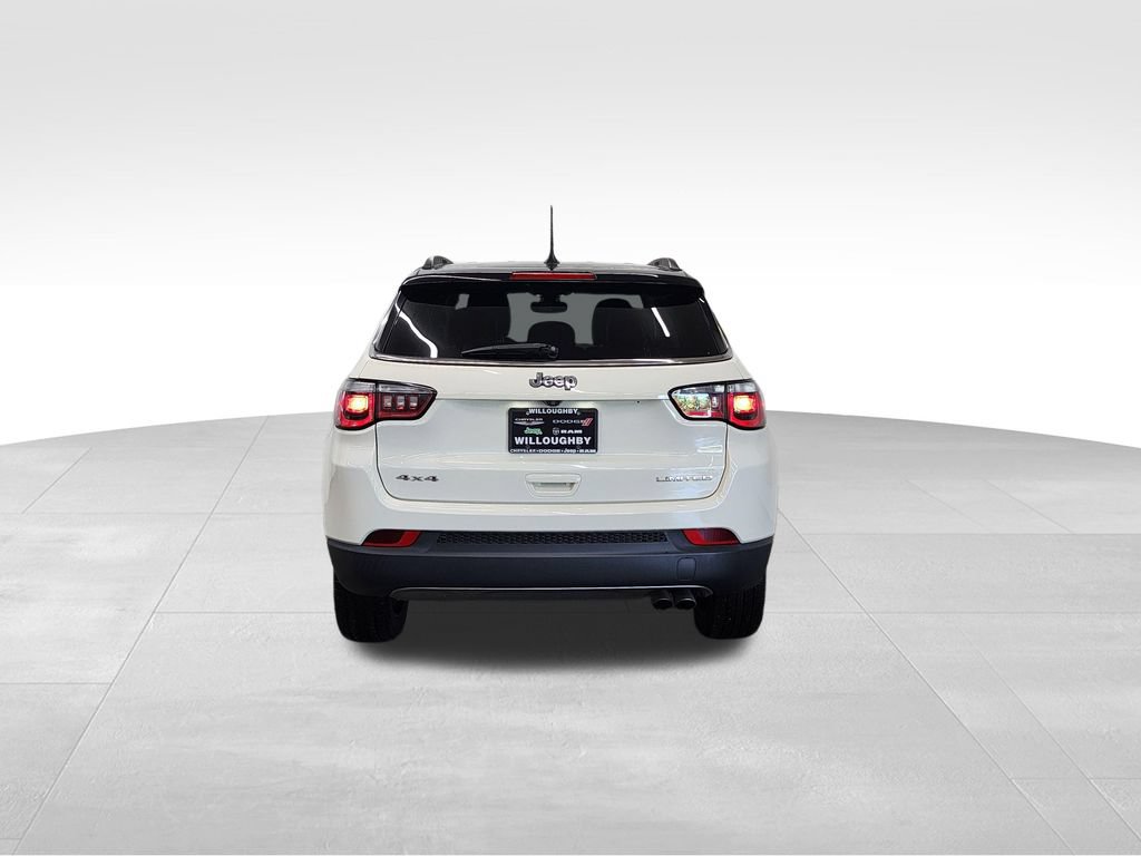 Used 2018 Jeep Compass Limited AWD/4WD image 7
