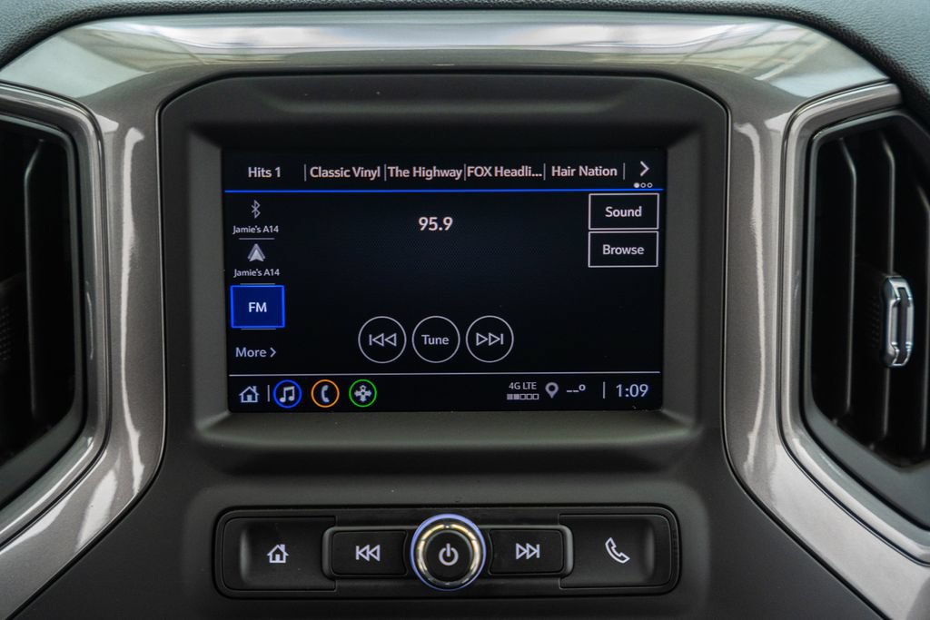 Used 2025 Chevrolet Silverado 1500 Custom w/ Turbomax Blackout Package AWD/4WD image 25