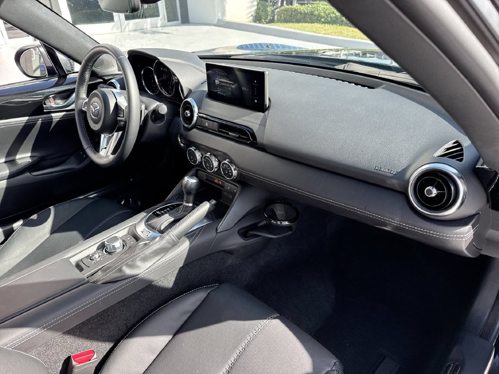 Used 2025 MAZDA MX-5 Miata Grand Touring w/ Appearance Package RWD image 14