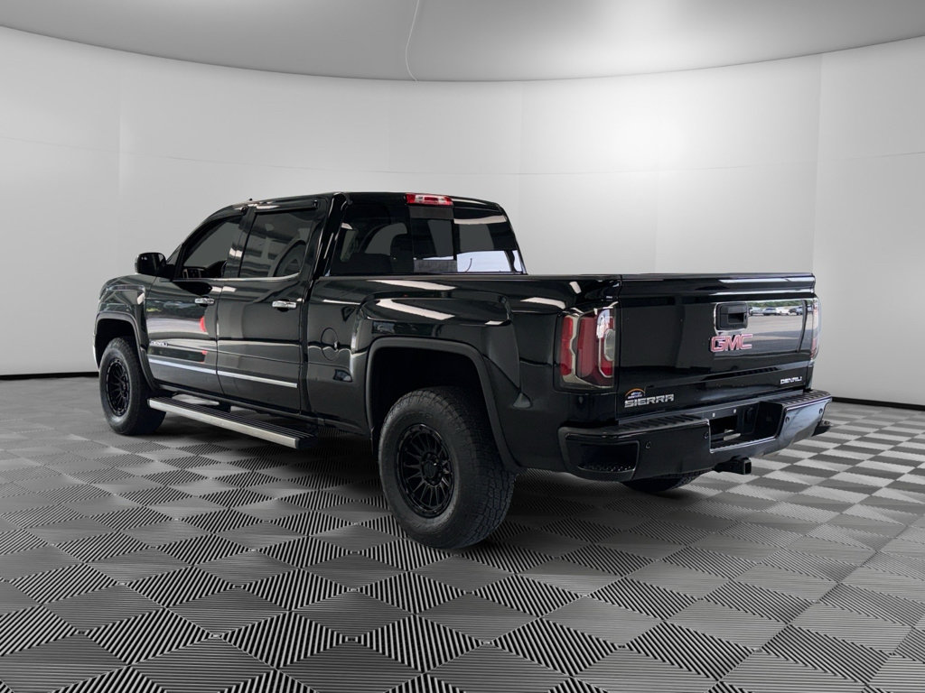 Used 2017 GMC Sierra 1500 Denali w/ Denali Ultimate Package AWD/4WD image 7
