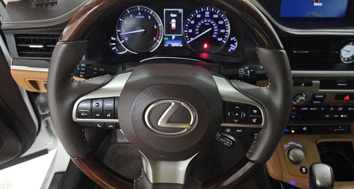Used 2018 Lexus ES 350 w/ Navigation System Package FWD image 8
