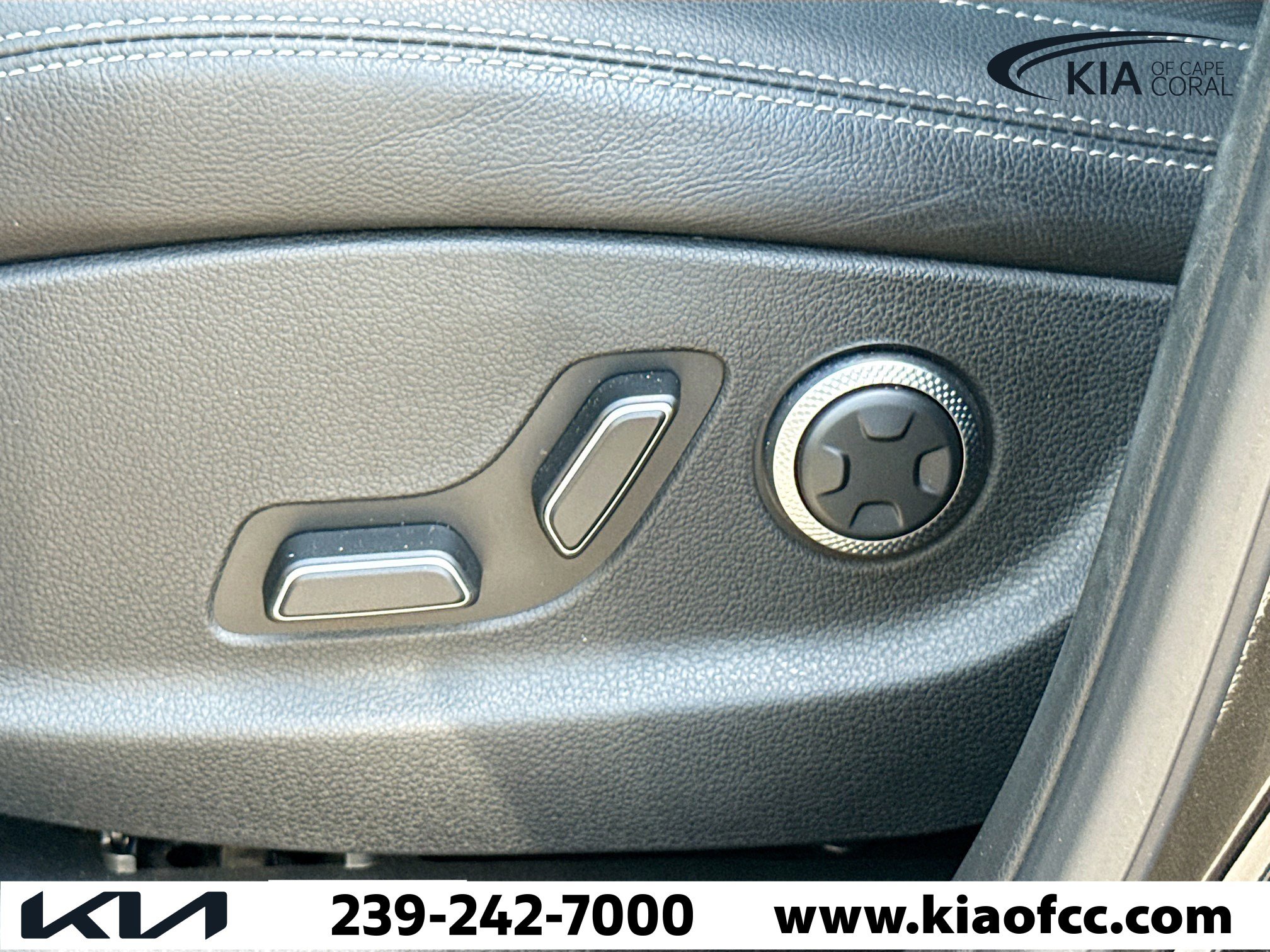 Used 2025 Genesis GV70 2.5T image 24