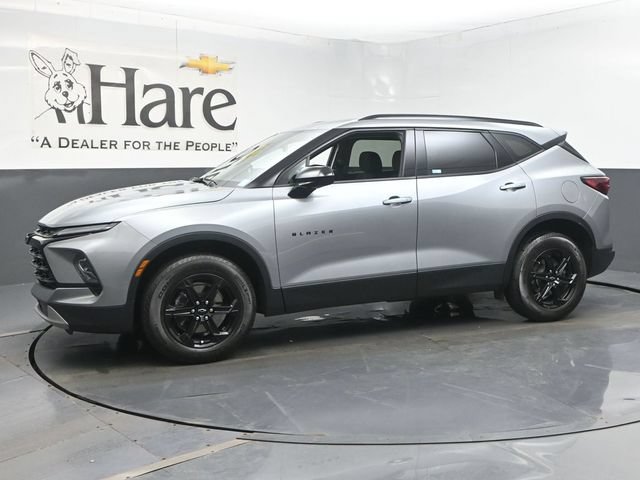 Used 2024 Chevrolet Blazer LT w/ Convenience Package FWD image 31