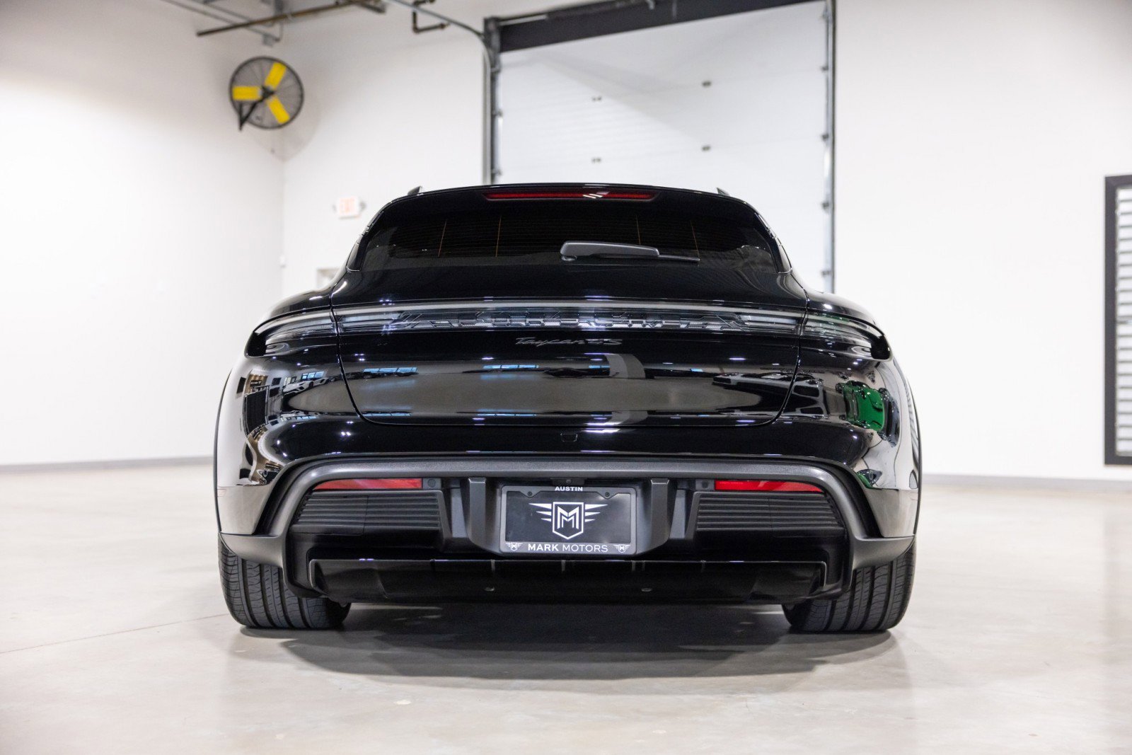 Used 2024 Porsche Taycan 4S image 5