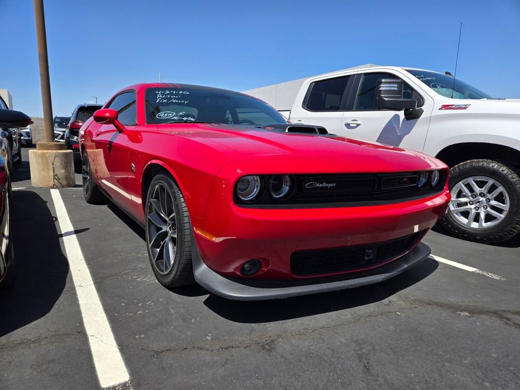 Used 2016 Dodge Challenger R/T Scat Pack RWD image 1