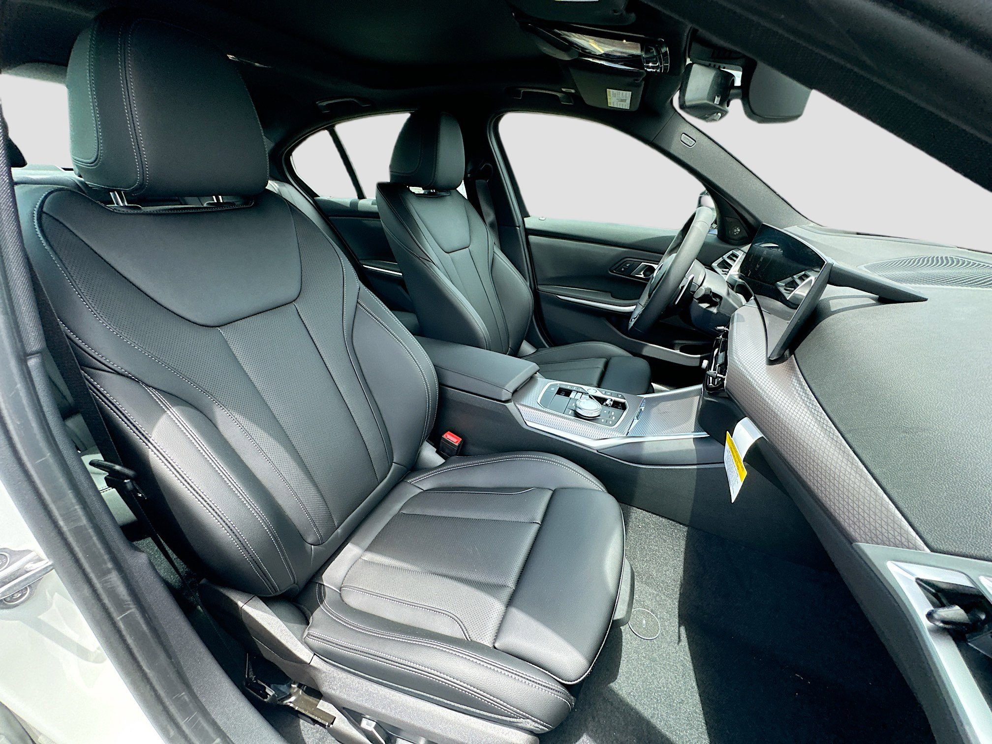 New 2026 BMW 330i Sedan w/ M Sport Package RWD image 23