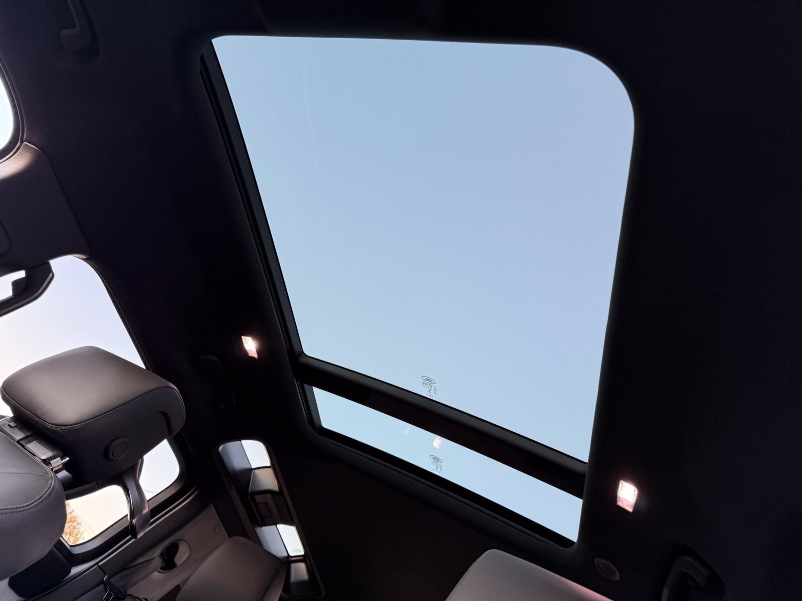 New 2026 Land Rover Defender 110 S AWD/4WD image 40