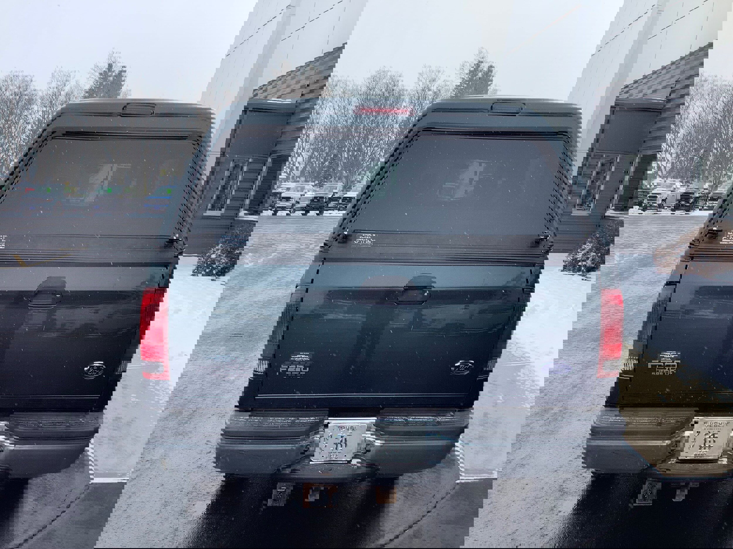 Used 2004 Ford F250 XLT image 5