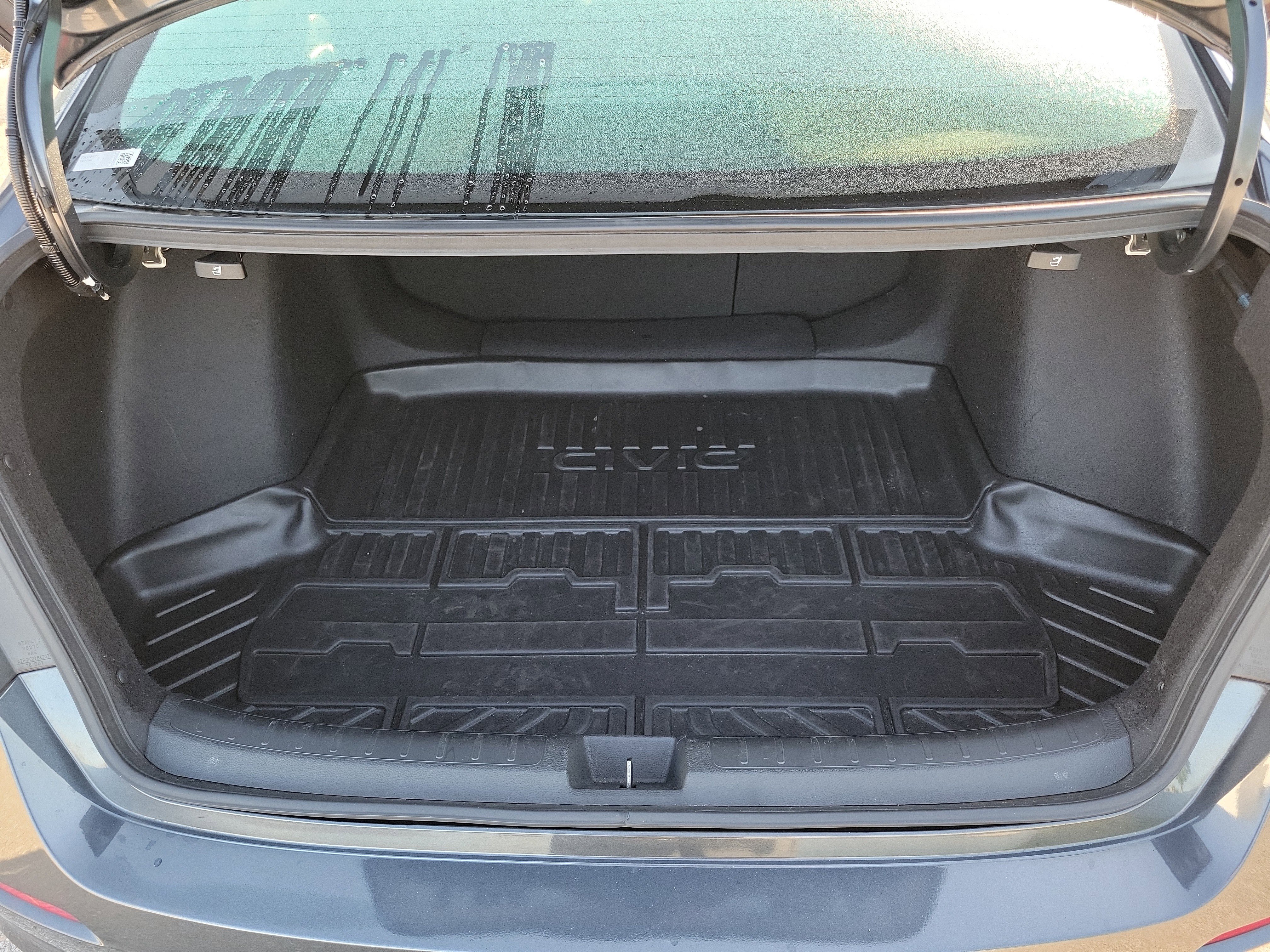 Used 2023 Honda Civic Touring image 11