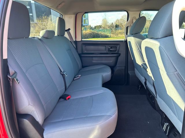 Used 2018 RAM 2500 Tradesman w/ Chrome Appearance Group image 11