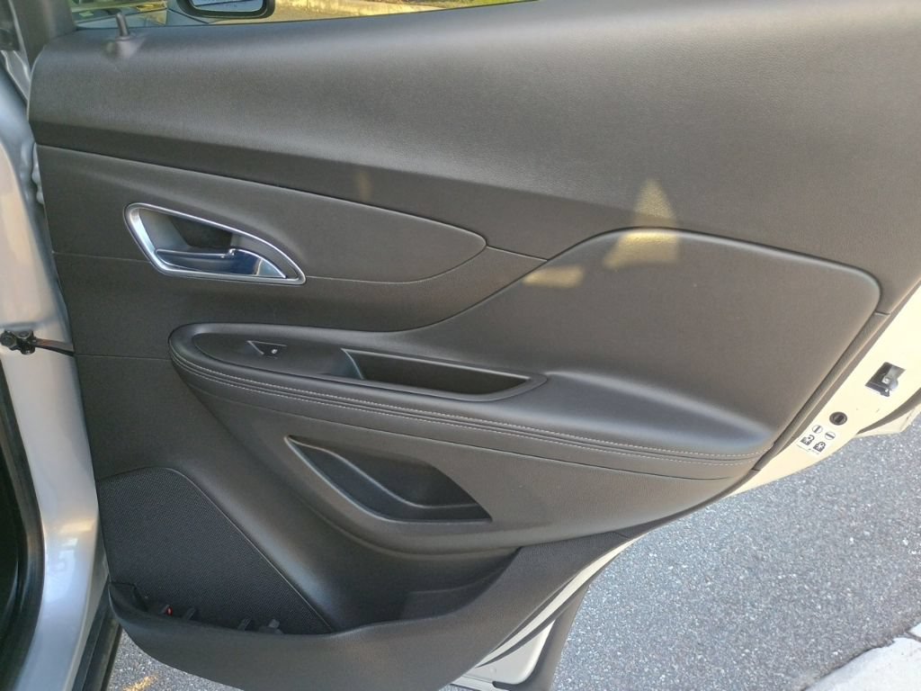 Used 2016 Buick Encore FWD image 18