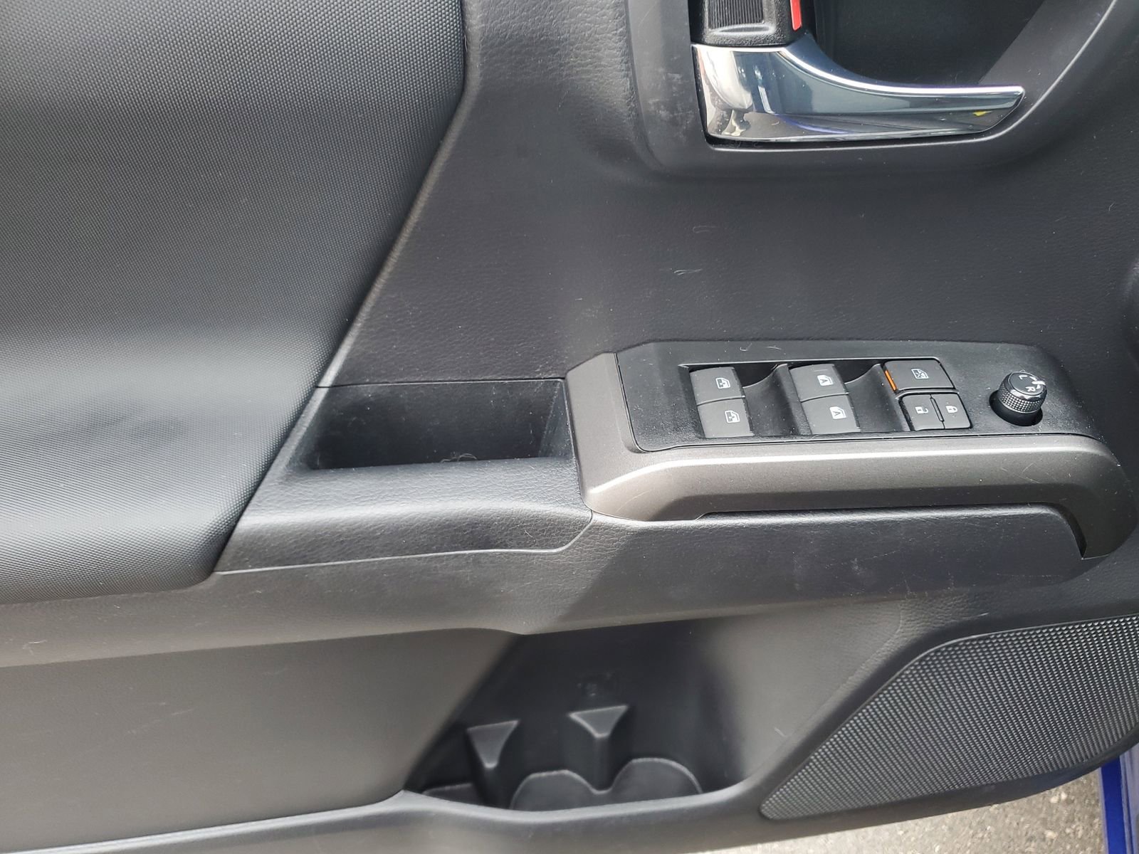 Certified 2023 Toyota Tacoma TRD Off-Road image 19