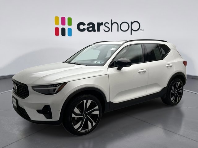 Used 2024 Volvo XC40 B5 Ultimate w/ Protection Package Premier