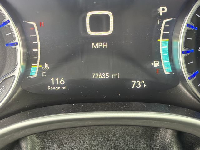 Used 2024 Chrysler Pacifica Touring-L FWD image 16