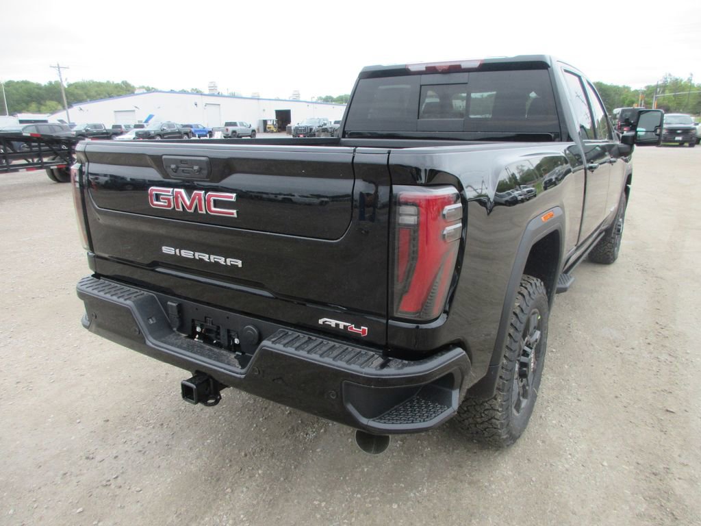 New 2026 GMC Sierra 2500 AT4 w/ AT4 Premium Plus Package AWD/4WD image 5