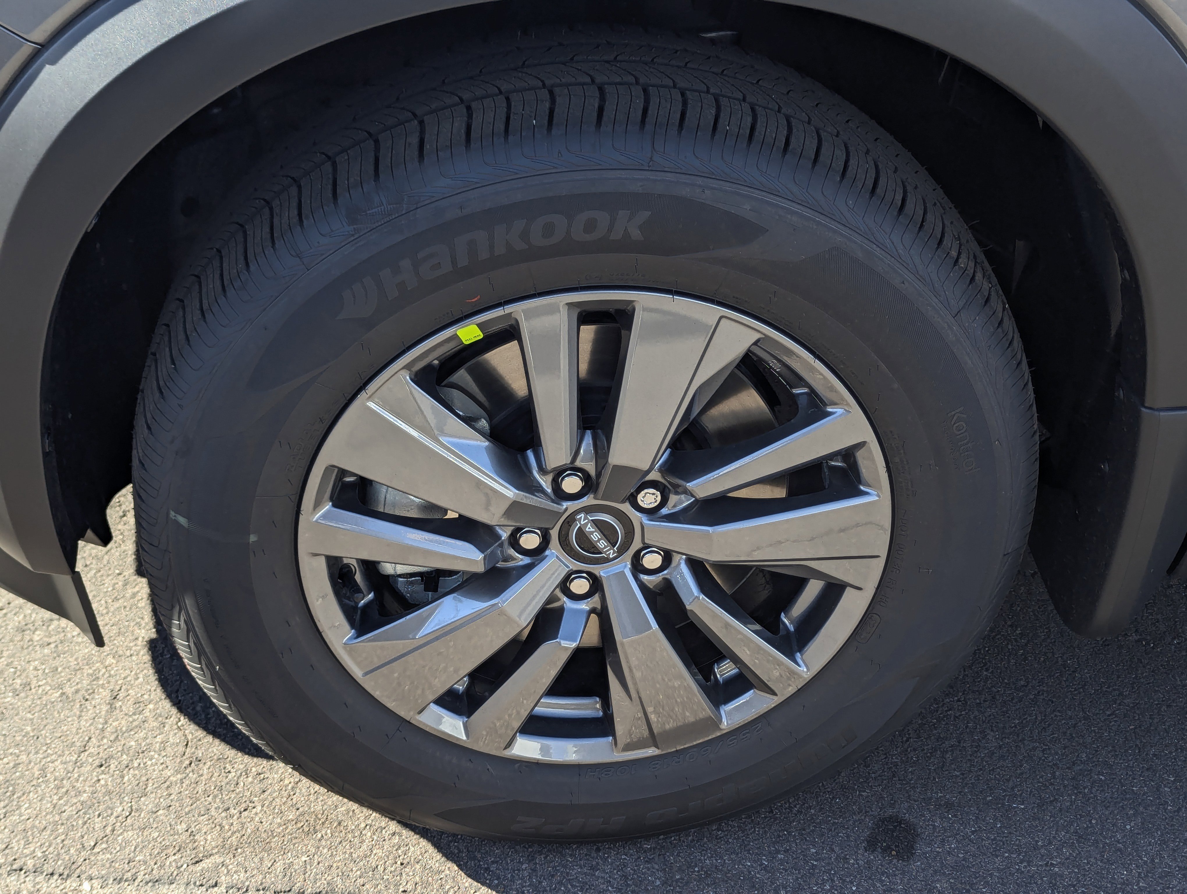 New 2025 Nissan Pathfinder S image 7