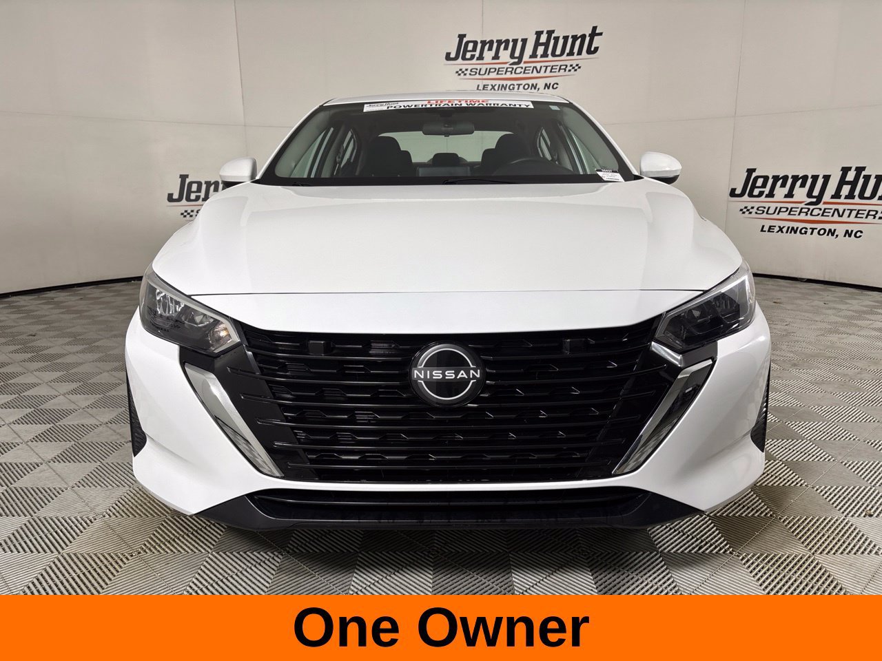 Used 2024 Nissan Sentra SV FWD image 3