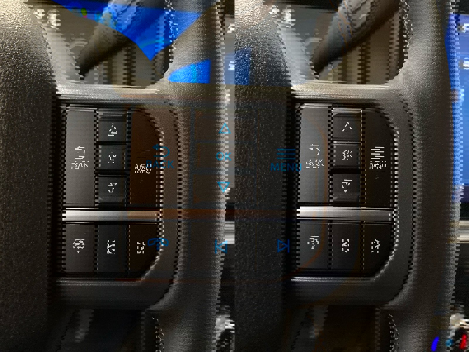 New 2026 Ford F250 Lariat w/ Black Appearance Package image 26